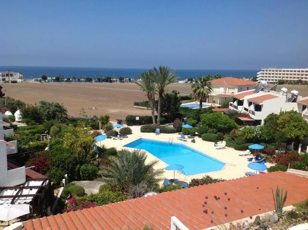 Sea view apartment, close to amenities, Paphos, Cyprus