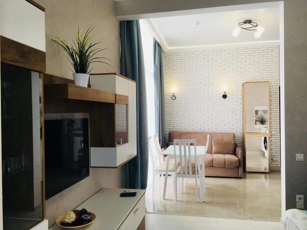 Apartment Na Bulvar Nadezhd 6/2, Adler, Rusia