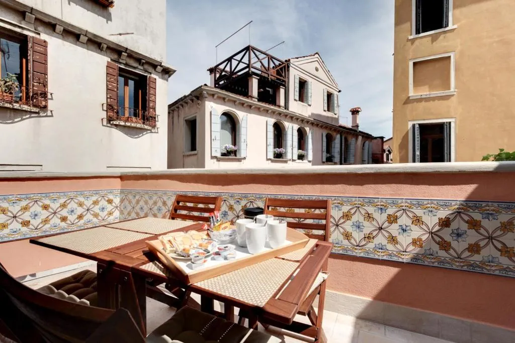Santo Stefano Accademia Apartment Venice, Venice, Italy