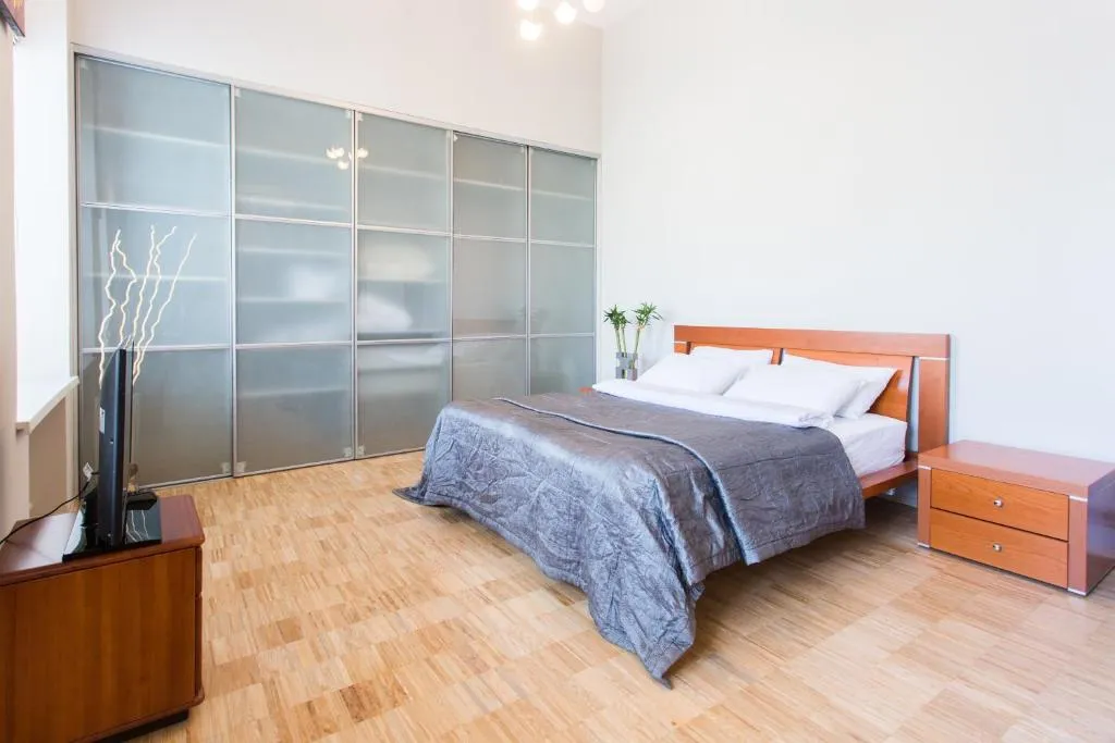Apartment on Angliyskaya naberezhnaya 20/ 54, Kudrovo, Russia