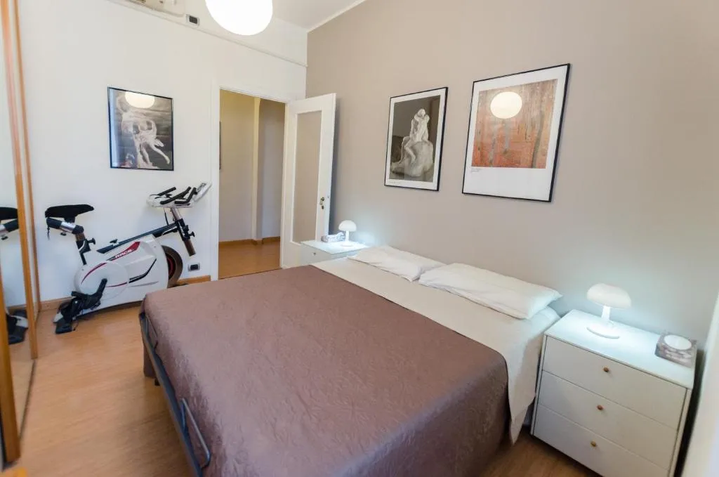 Roomy Central Apartment, Milano, Italia