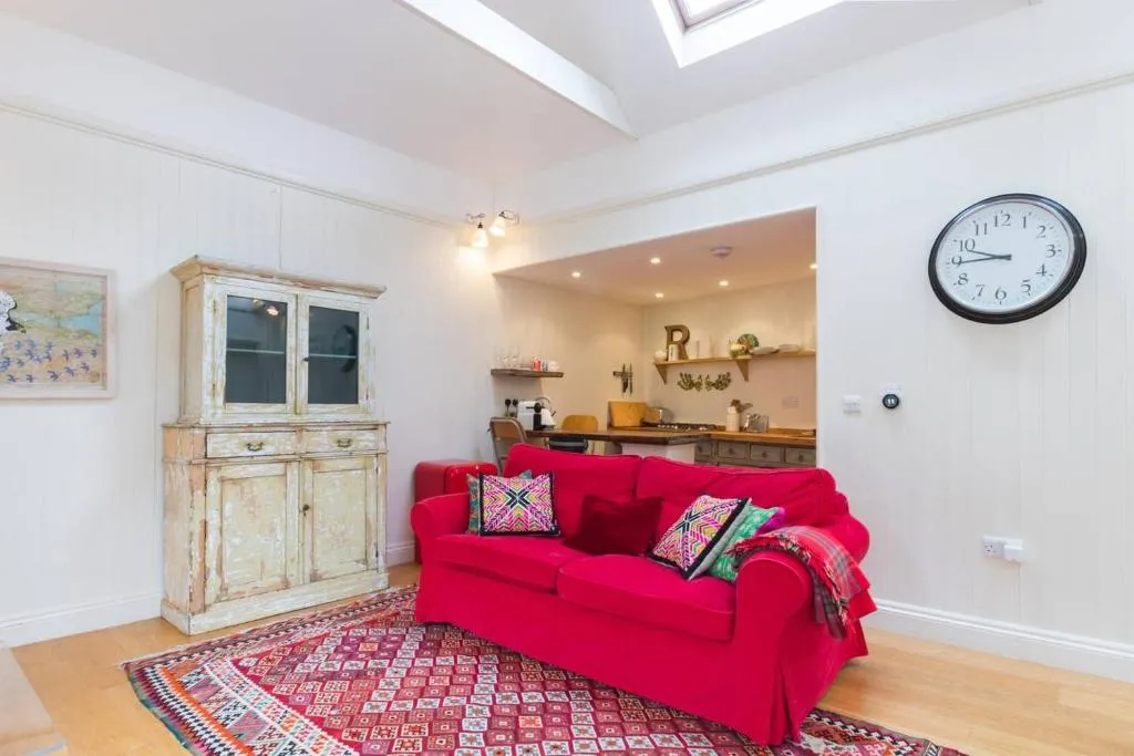 Delightful Cottage for 2 set within pretty garden, Londra, Marea Britanie