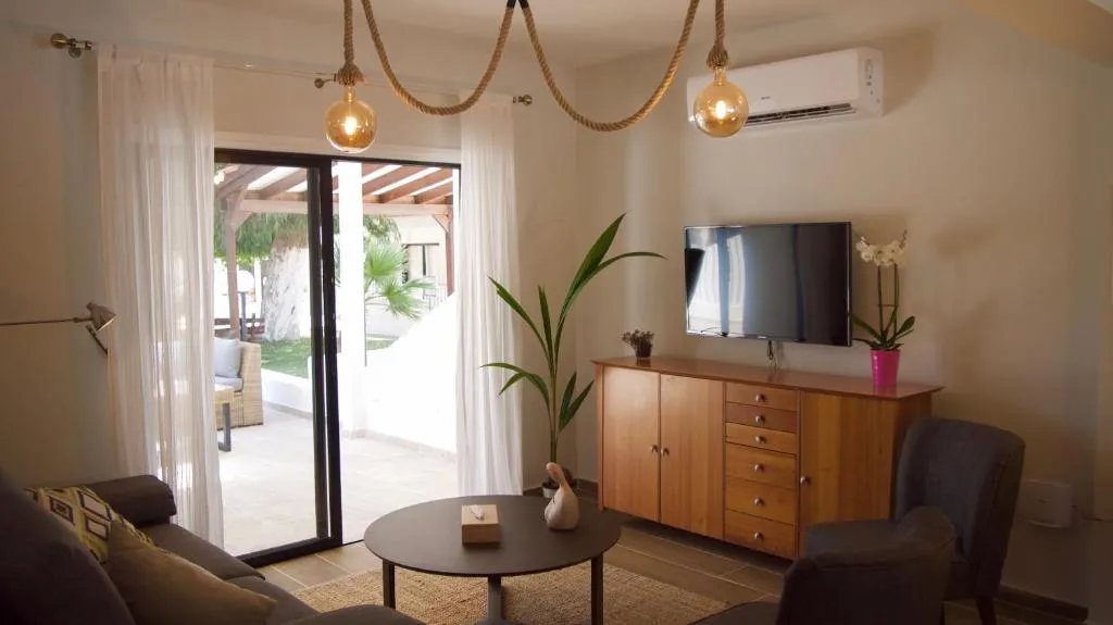 Holiday Home by the Sea, Larnaca, Cyprus