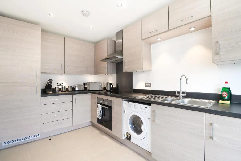 Commonwealth Home, Manchester, Marea Britanie
