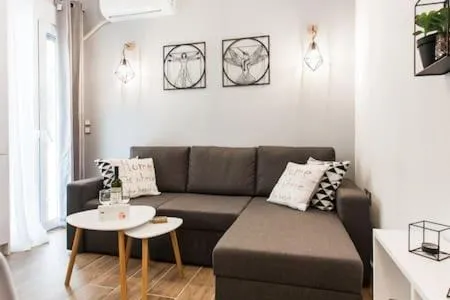 Cozy studio 50m from sea, Athens, Greece