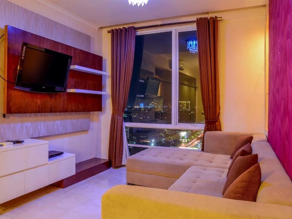 Modern 2 BR Apartment @ FX Residence with City View By Travelio, Jakarta, Indonezia