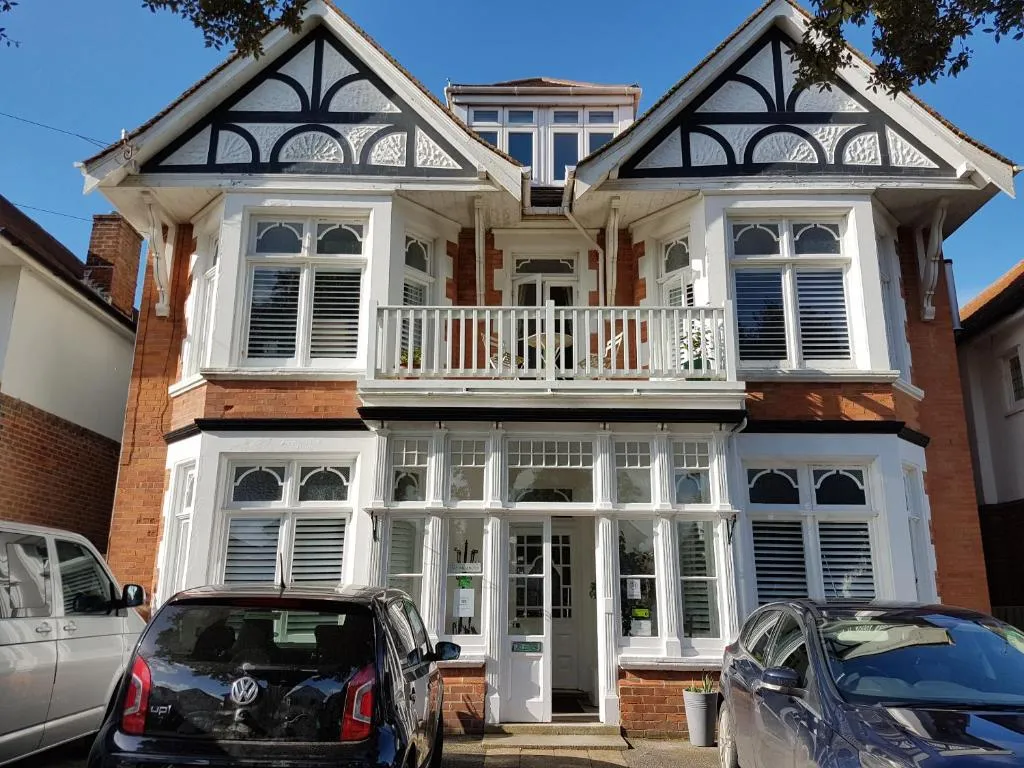 Beach Lodge, Bournemouth, United Kingdom