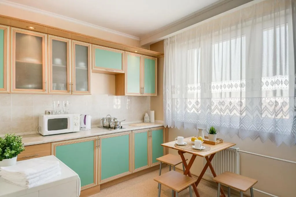 #41 Orekhovo apartments with 3 bedrooms near Tsaritsyno park, Moscova, Rusia