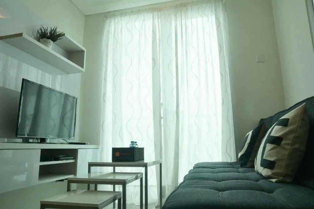Scandinavian Style Residence 2 BR Woodland Park Apartment By Travelio, Jakarta, Indonesia