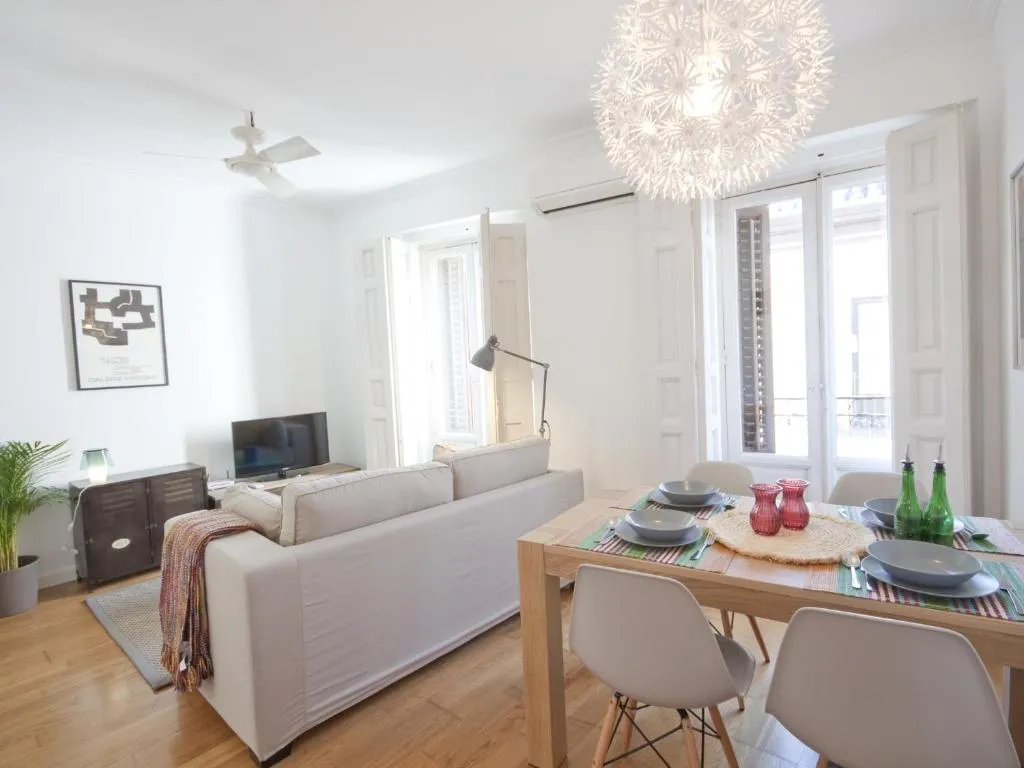 Precioso apartamento en la latina palacio real, Madrid, Spain