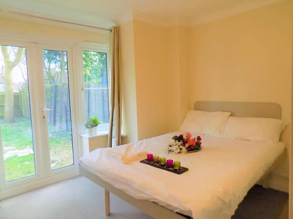 Gilbert Homestay, Coventry, Marea Britanie