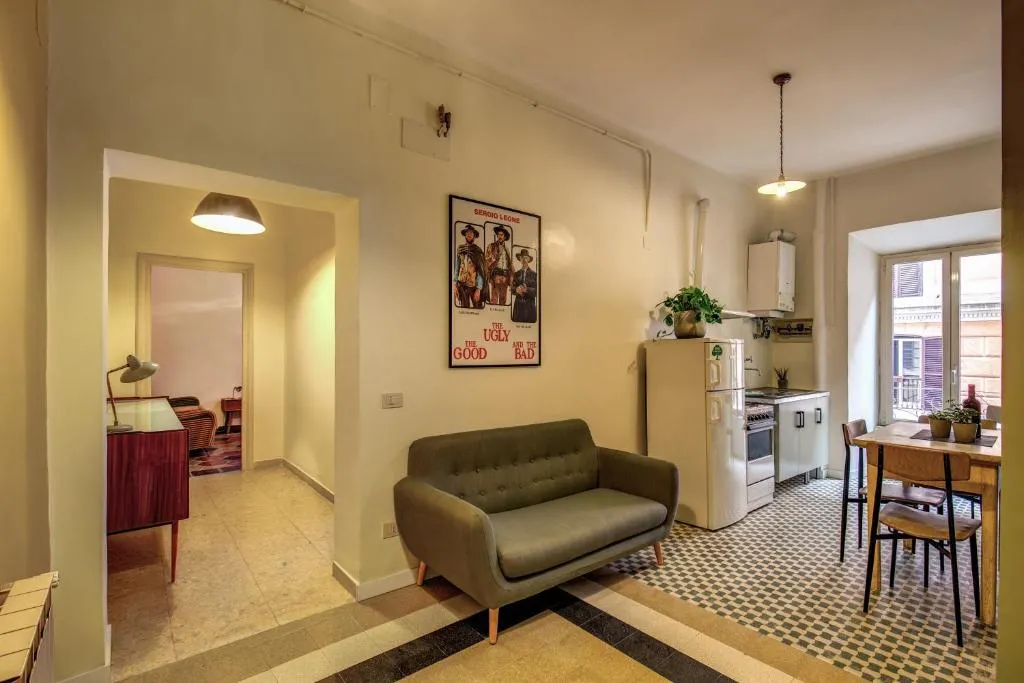 Trastevere San Cosimato vintage, Roma, Italia