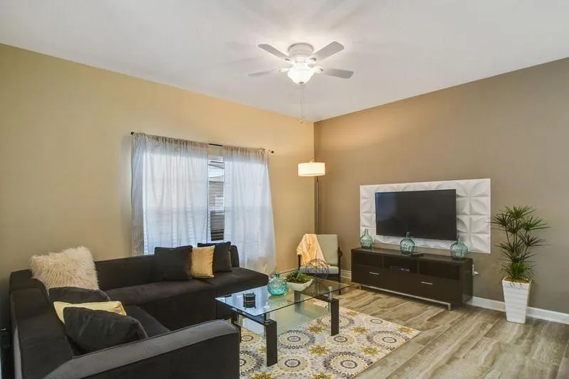 Modern 4 Bed 3 Bath Townhome in ChampionsGate Golf Resort, Davenport, Statele Unite ale Americii