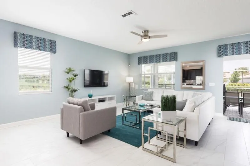 Fabulous 9 Bedroom ChampionsGate Resort Pool Home, Davenport, United States