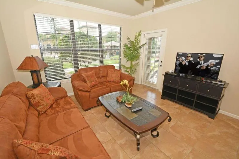 Lovely Bella Piazza Resort 3 Bedroom 3 Bath Condo, Davenport, United States