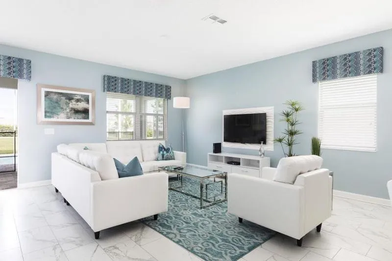 Gorgeous 9 Bedroom ChampionsGate Resort Pool Home, Davenport, United States
