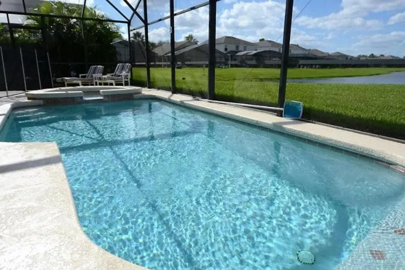 Luxury 4 Bedroom 3 Bath Pool Home in Cumbrian Lakes, Kissimmee, Statele Unite ale Americii