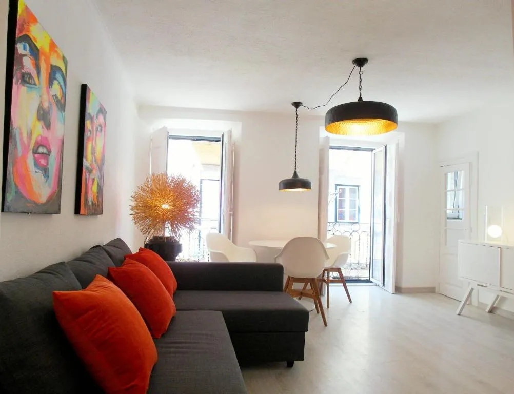 SantoSweethome 2, Lisabona, Portugalia