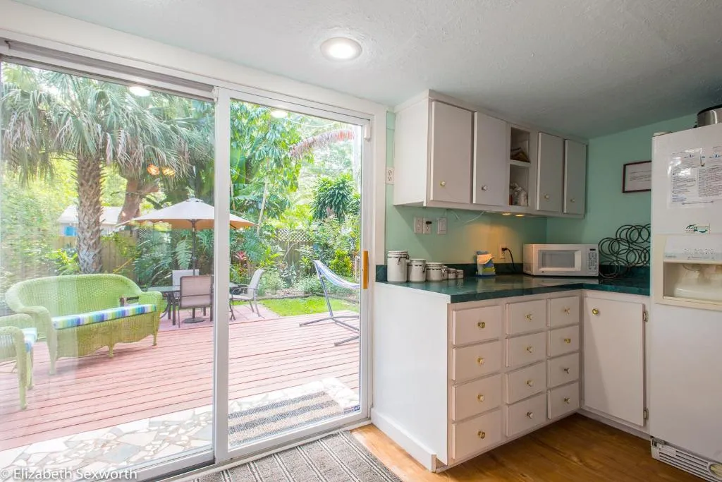 2 Bedroom - Harbor Mist Pets Yard Marina District, Kudrovo, United States