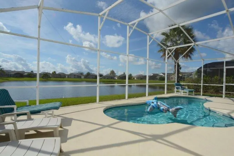 Fabulous 3 Bedroom 2 Bath Villa with Stunning Lake View in Kissimmee, Kissimmee, Statele Unite ale Americii