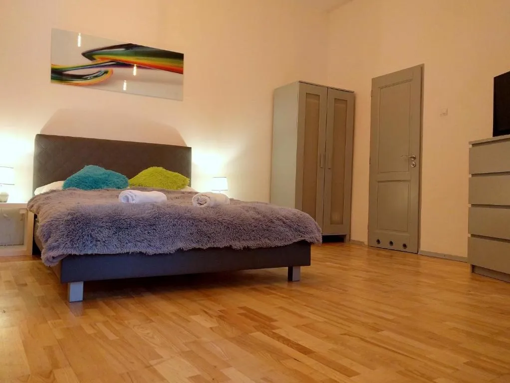 Studio Arcus - Bon Turystyczny, Cracovia, Polonia