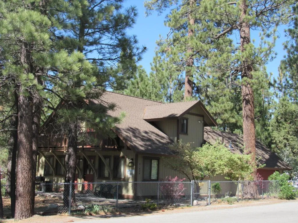 Miller's Outpost, Big Bear Lake, Statele Unite ale Americii