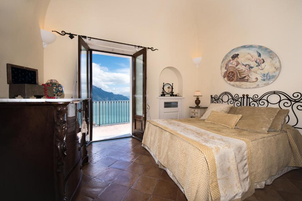Suite with Terrace and Sea View