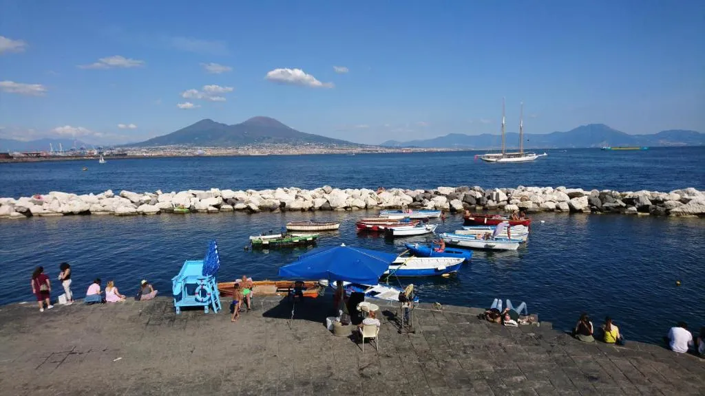 Parthenope's Nest, Napoli, Italia