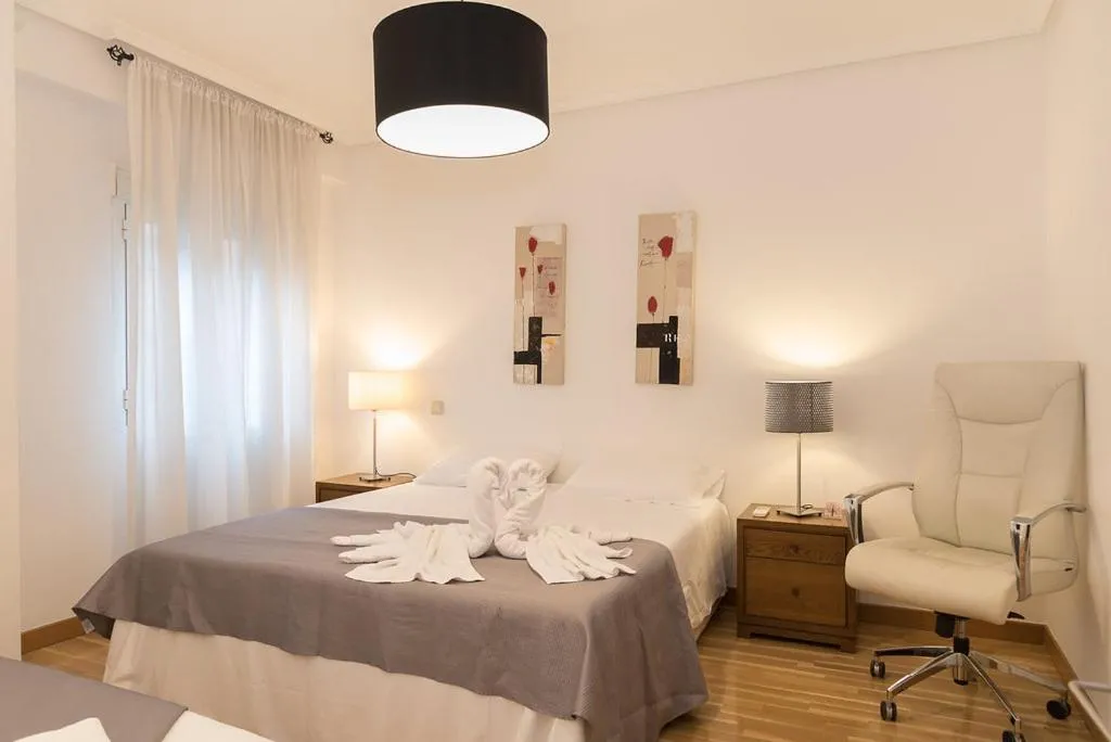 Bonito apartamento cerca de la Plaza Mayor (C/Segovia 10), Madrid, Spania