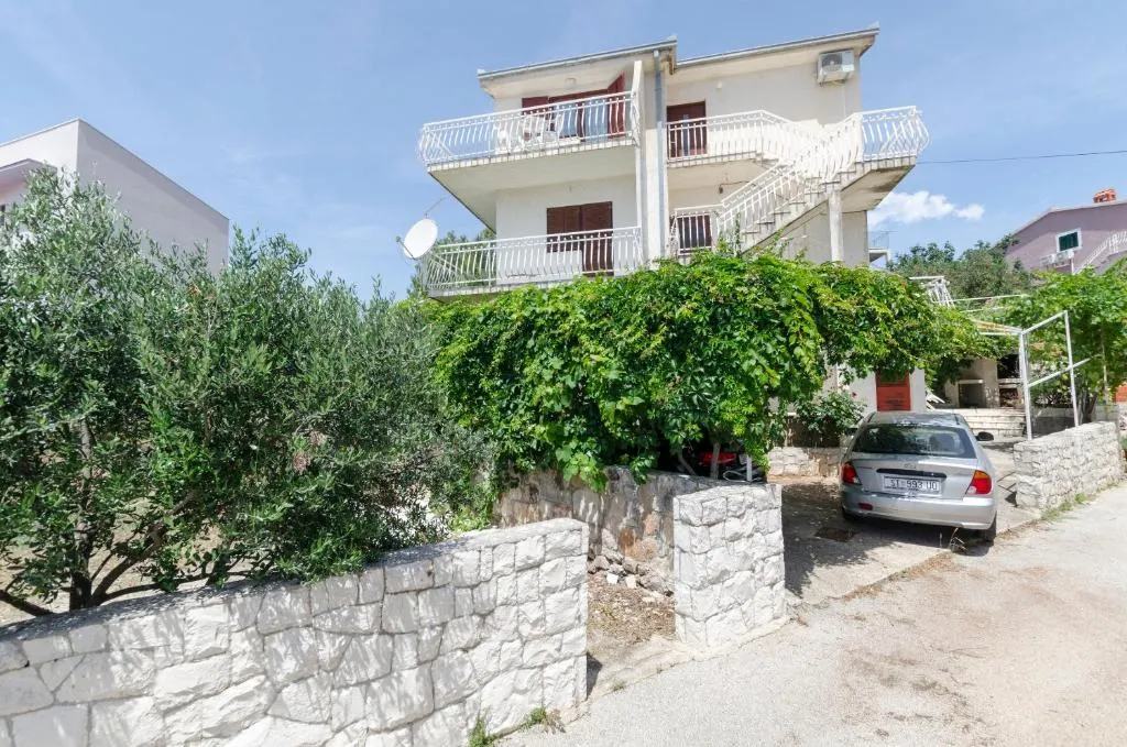 Apartments Mirko, Trogir, Croaţia