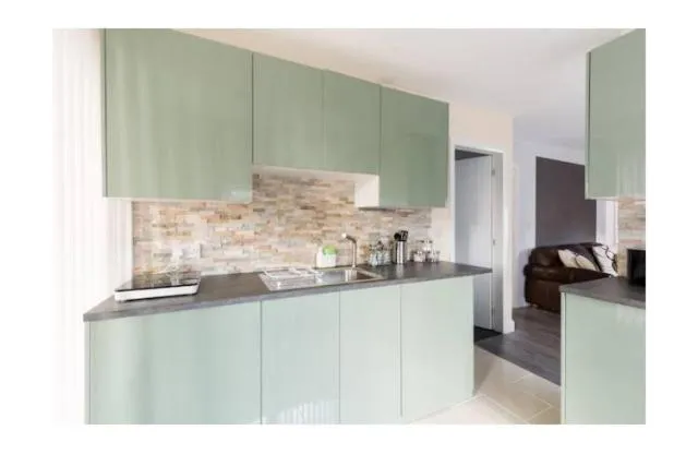 treetops flat3 Hall Green B28, Birmingham, United Kingdom