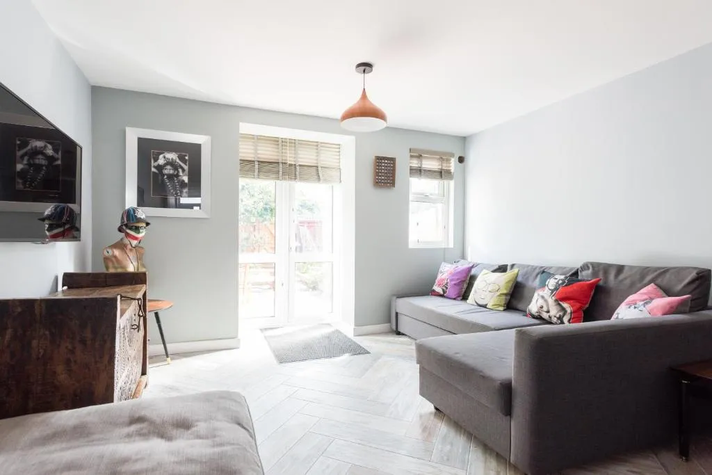 The Nine Elms Residence, Londra, Marea Britanie