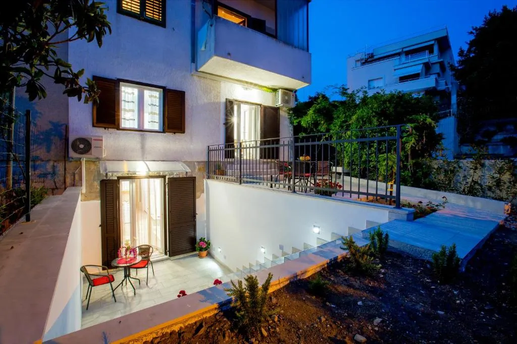 Apartment Nives in the City Center - Free Parking, Split, Croatia