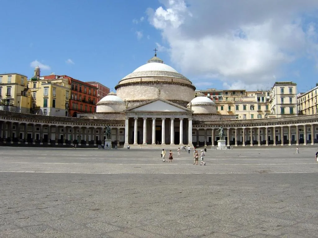 Plebiscito Apartament By Ele, Napoli, Italia