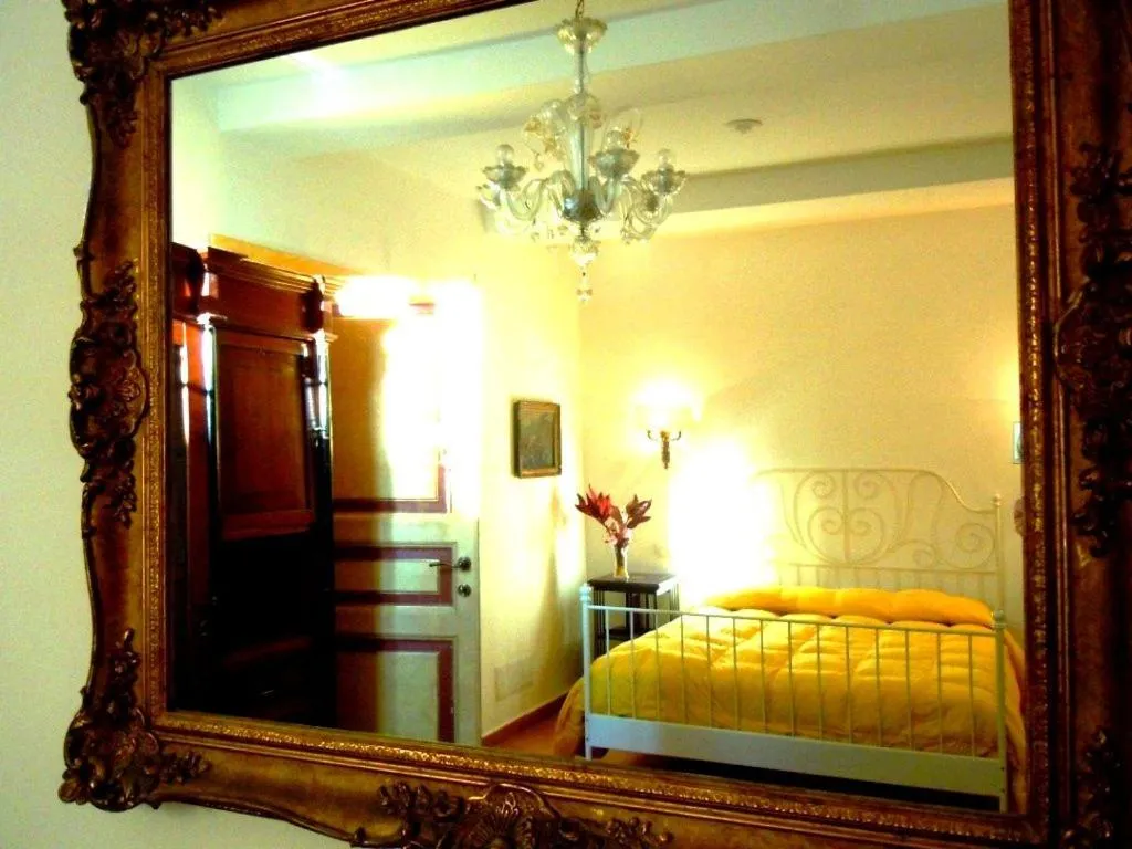 Via Giulia Apartment, Roma, Italy