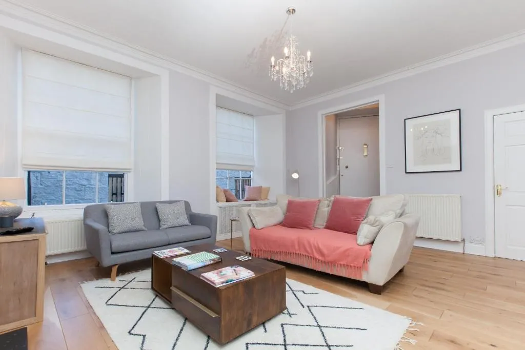 2 Bedroom Apartment In New Town, Edinburgh, Marea Britanie