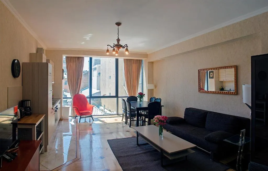 TiflisLux Apartment - Old City Philarmonic, Tbilisi, Georgia