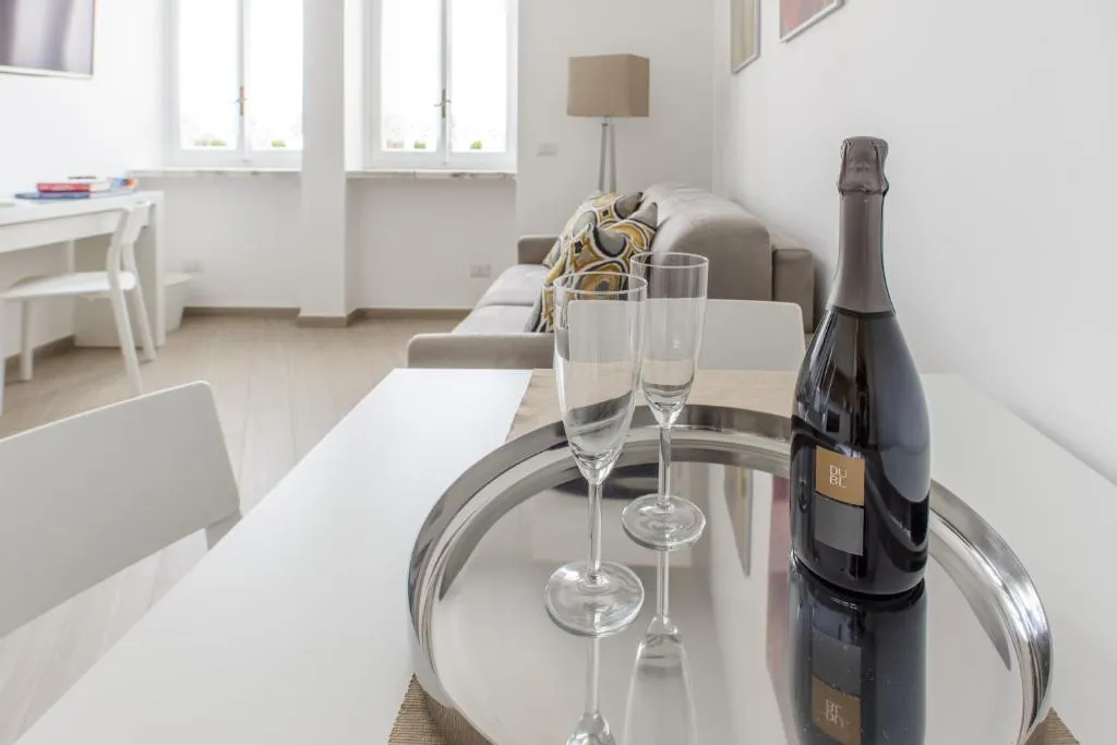 16 bis apartment, Napoli, Italia