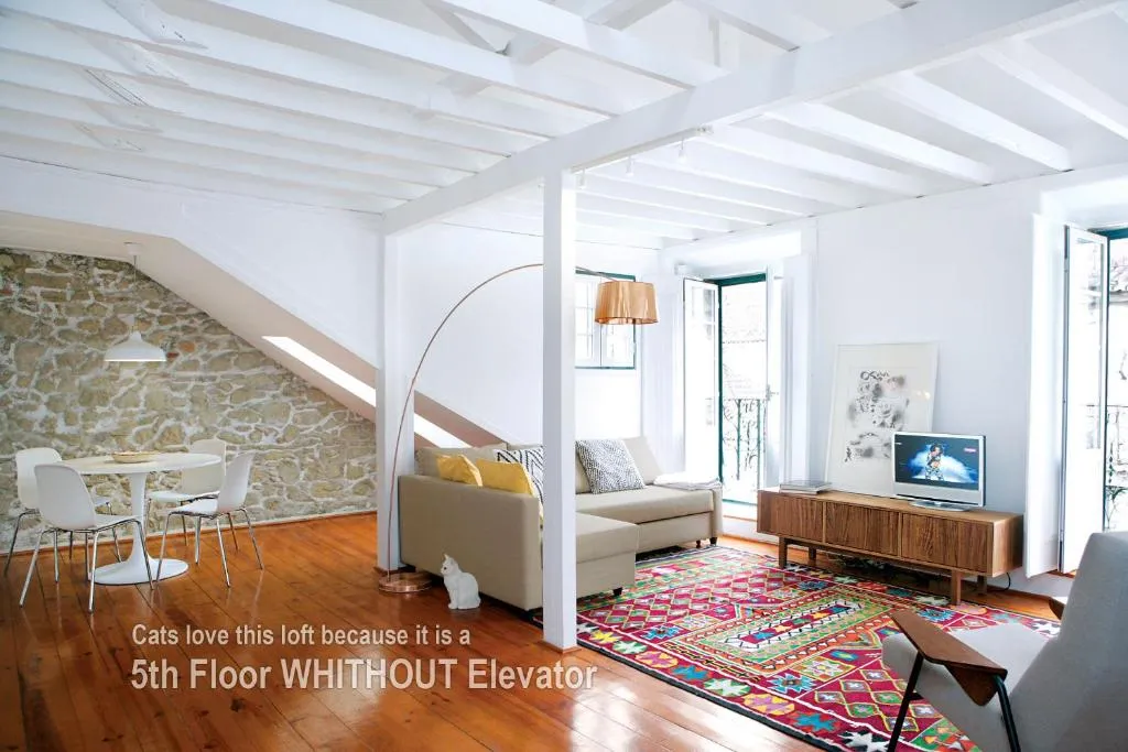 18th Century Loft, Amadora, Portugal