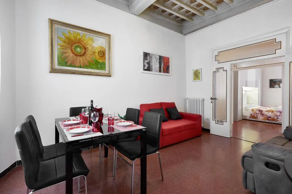 Silver Sword Suite, Florența, Italia