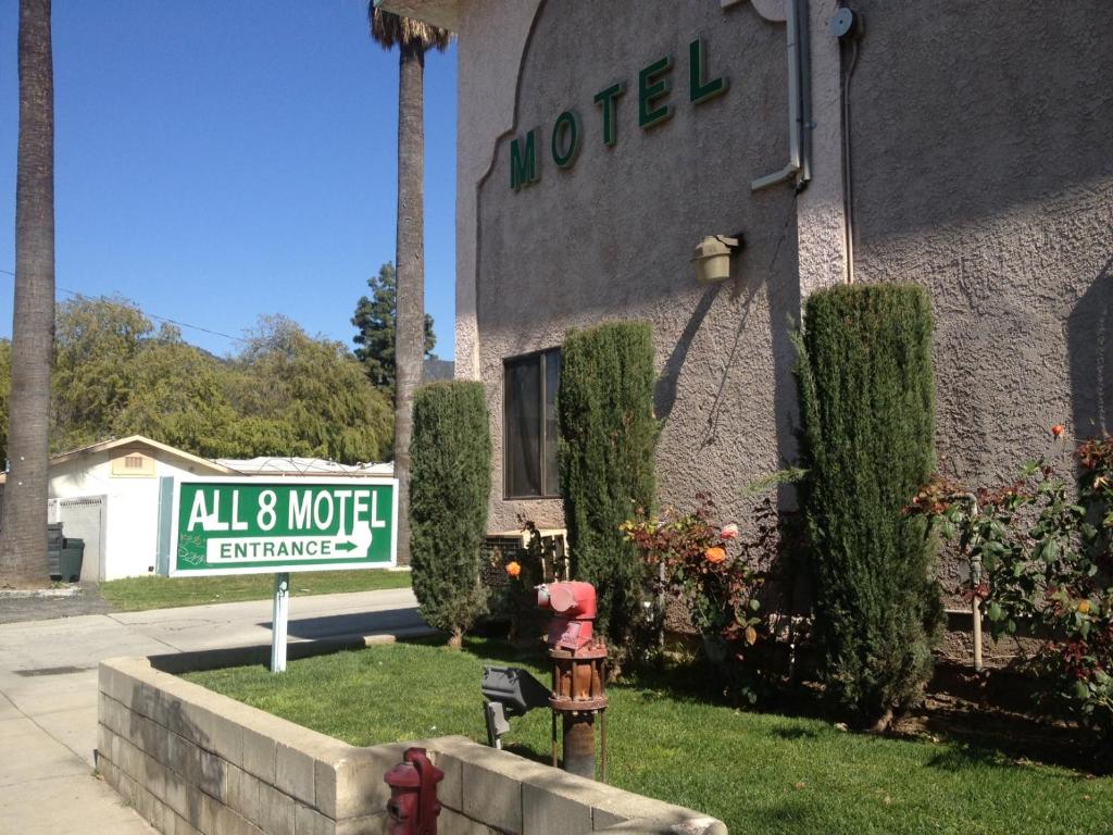 All 8 Motel