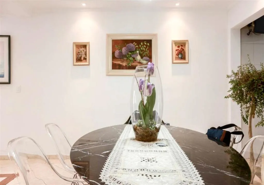 Suíte Akira na Aclimação em Casa Compartilhada, Sao Paulo, Brazilia