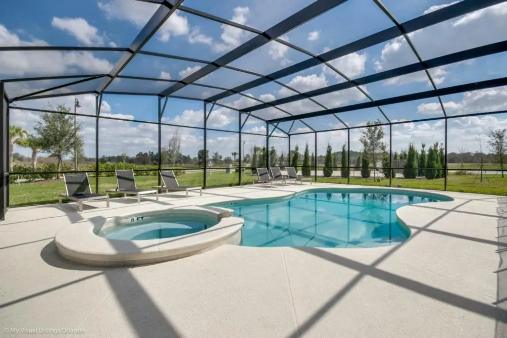 Broad Oak Drive House #250599, Davenport, United States