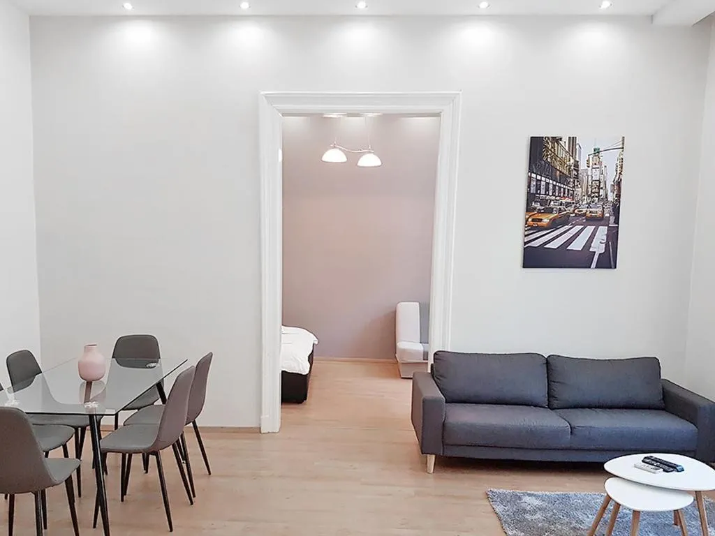 Akacfa 36 Budapest 91 mt 3 bedroom District 7, Budapesta, Ungaria