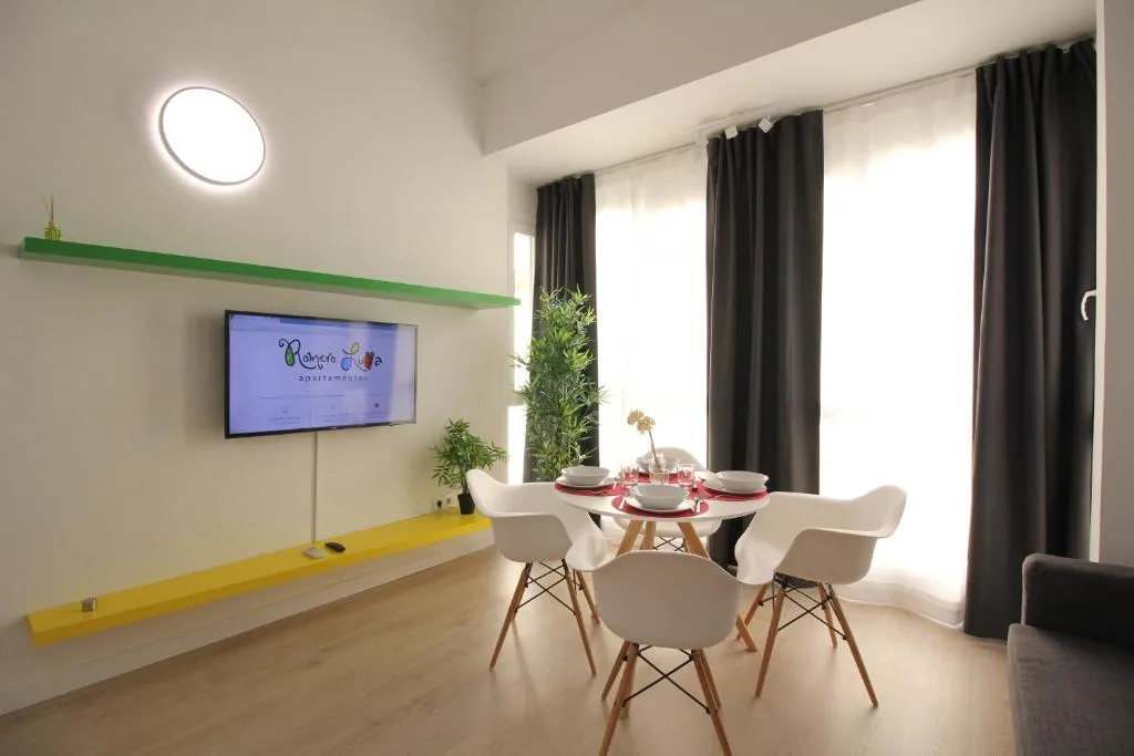 Apartamentos Romero Luna, Málaga, Spania
