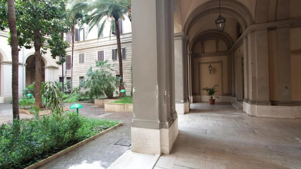 Rental in Rome Ottaviano, Roma, Italy