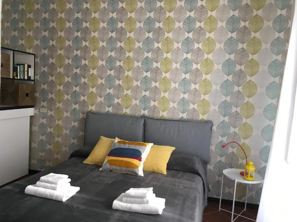 Valerie House, Milano, Italia