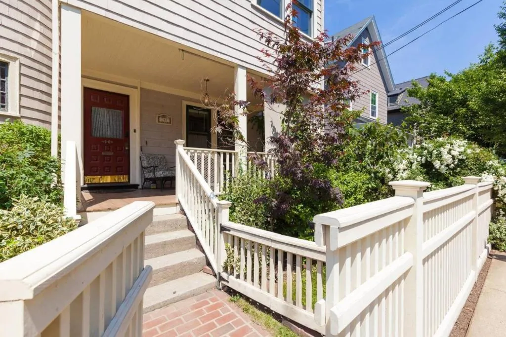 Charming Harvard Victorian, Cambridge, Statele Unite ale Americii