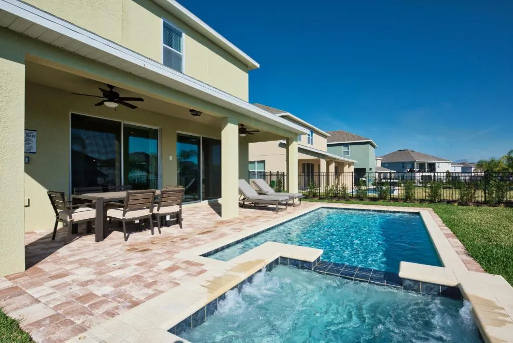 Spacious Home with Water Park Access near Disney - 7713F, Orlando, Statele Unite ale Americii