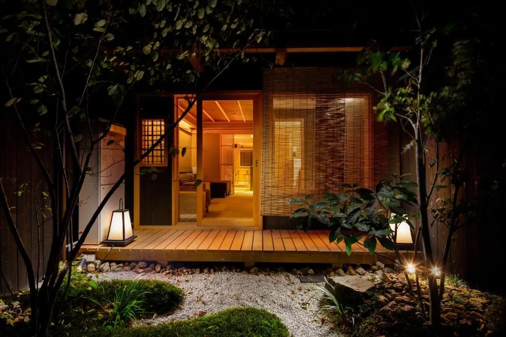 Tsumugi Sanjusangendo, Kyoto, Japan
